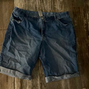 Shorts , plus size , 20.